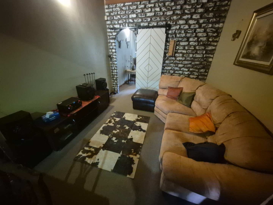 10 Bedroom Property for Sale in Mooinooi North West